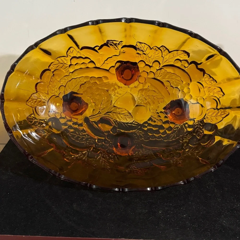 Vintage Indiana Glass Amber Carnival Glass Footed Fruit Bowl, Harvest Grape - Picture 7 of 8